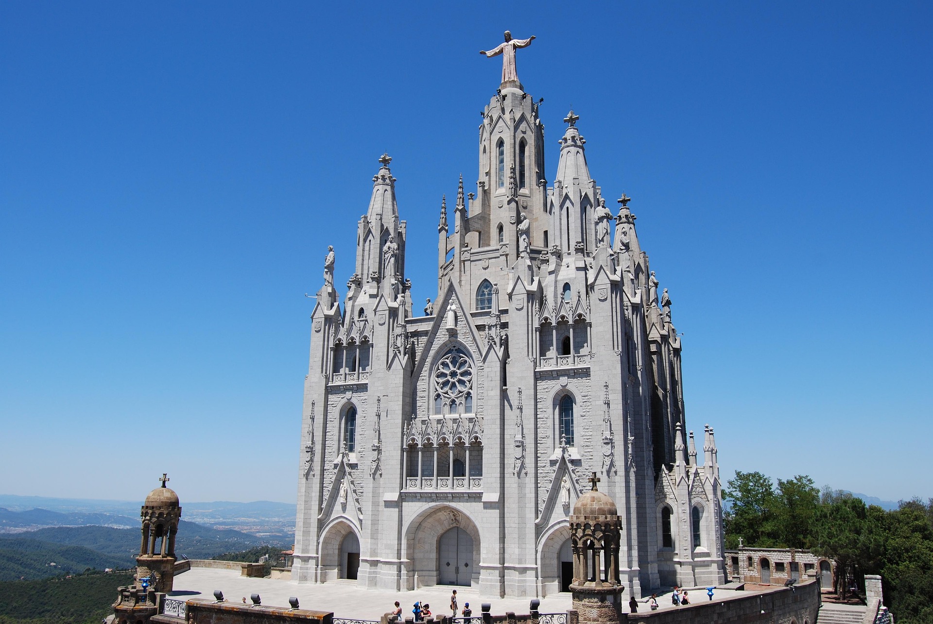 Hire A Barcelona Tourist Guide